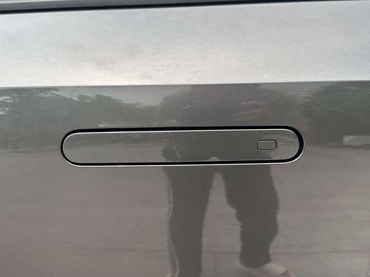 Changan UNI-V 2022 1.5 T Premium — фото 8