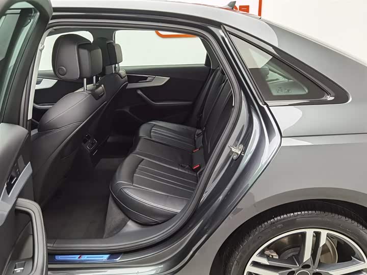 Audi A4L 2022 40 TFSI — фото 15