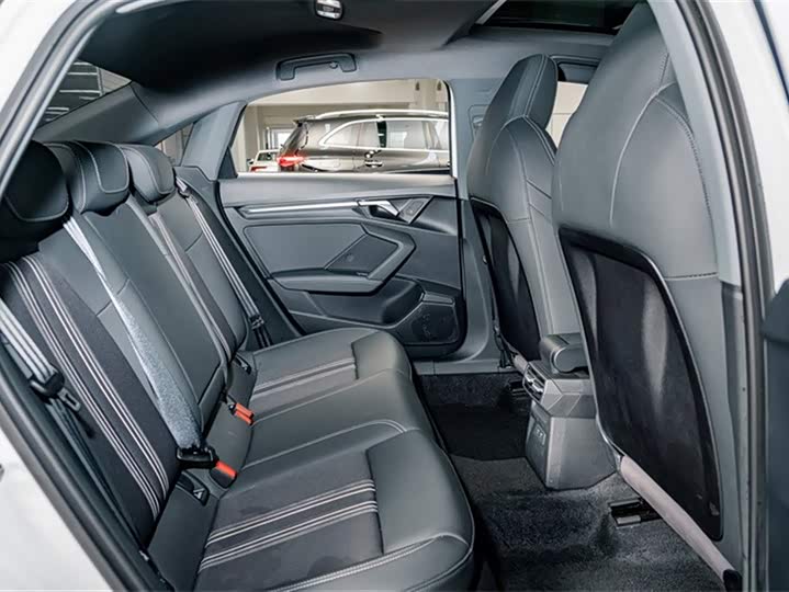 Audi A3 2024 A 3 L Limousine 35 TFSI Sport — фото 20
