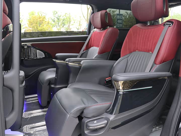 Trumpchi M8 2023 400 T — фото 13