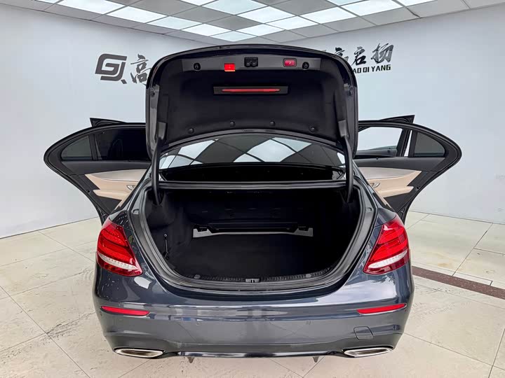 Mercedes-Benz E-Class 2017 E 300 Sport — фото 23