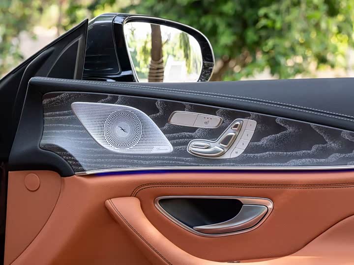 Mercedes-Benz CLS 2023 CLS 300 — фото 7