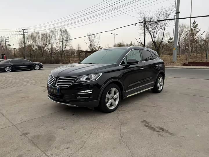 Lincoln MKC 2019 2.0 T 4 WD VI — фото 1