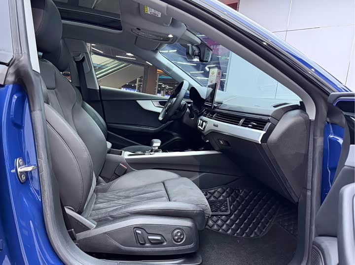 Audi A5 2023 Sportback 40 TFSI quattro — фото 17