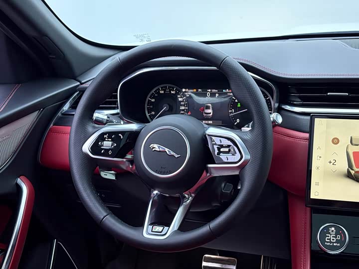 Jaguar F-PACE 2023 P 250 R-Dynamic BLACK — фото 21