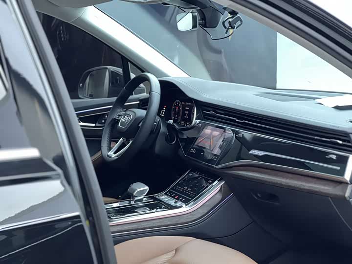 Audi Q7 2023 45 TFSI quattro S line Sport — фото 20