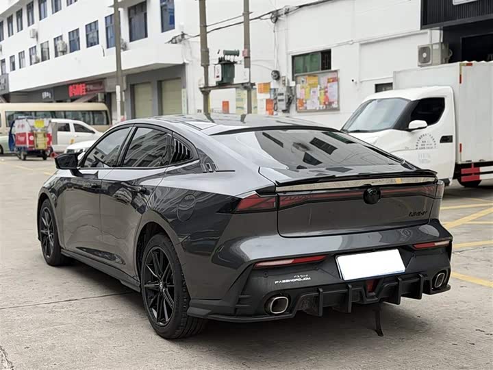 Changan UNI-V 2023 1.5 T — фото 11