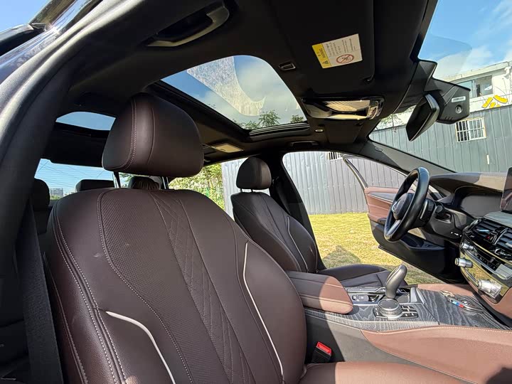 BMW 5-Series 2021 530 Li Leading M — фото 14