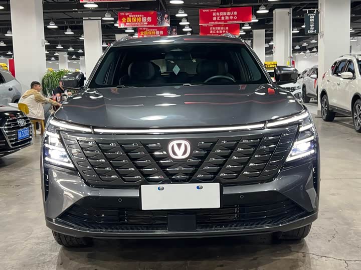 Changan CS75 PLUS 2025 UItra 2.0 T — фото 1