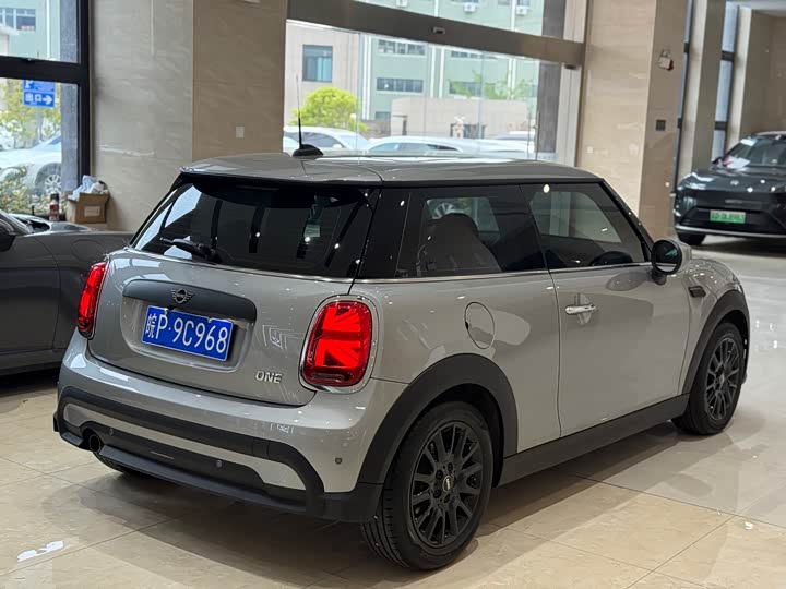 MINI Hatch — фото 16