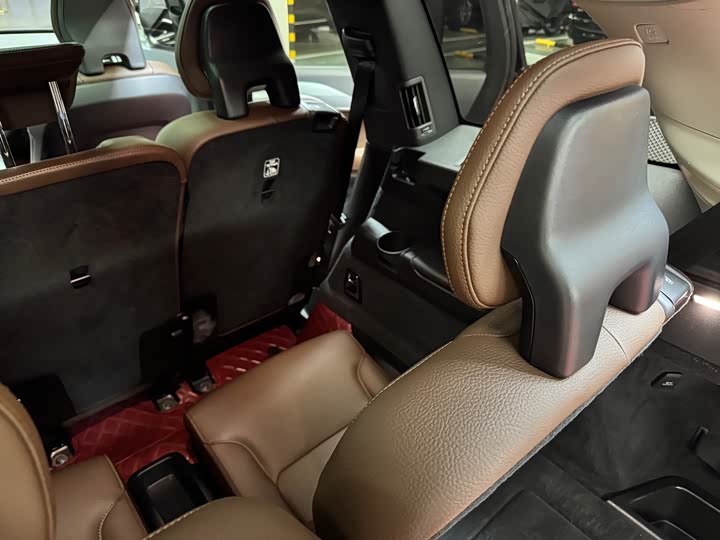 Volvo XC90 2019 T 5 7 VI — фото 40