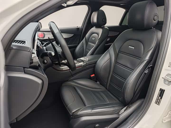 Mercedes-Benz C-Class 2019 AMG C 63 — фото 9