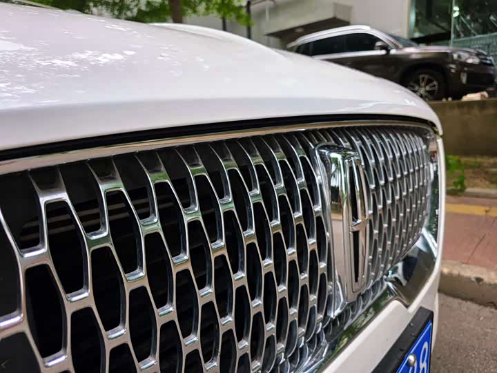 Lincoln Aviator — фото 33