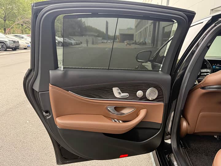 Mercedes-Benz E-Class 2020 E 300 L — фото 11
