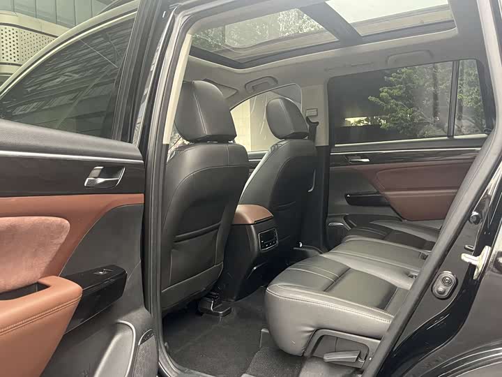 Trumpchi GS8 2017 320 T 2 WD ( ) — фото 14