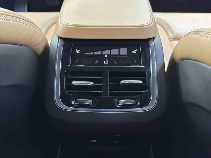 Volvo V90 2017 Cross Country T 5 AWD — фото 11