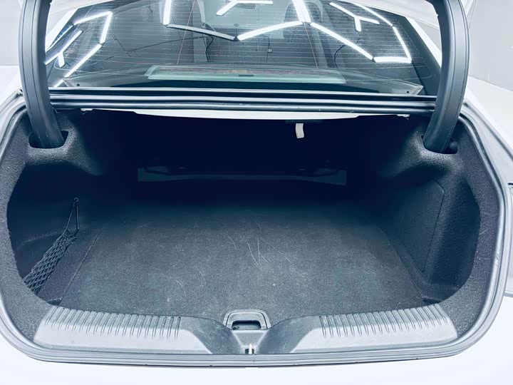 Mercedes-Benz CLS 2020 CLS 300 — фото 9