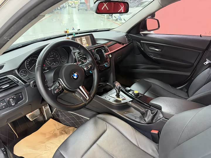 BMW 3 Series 320Li базовая — фото 4