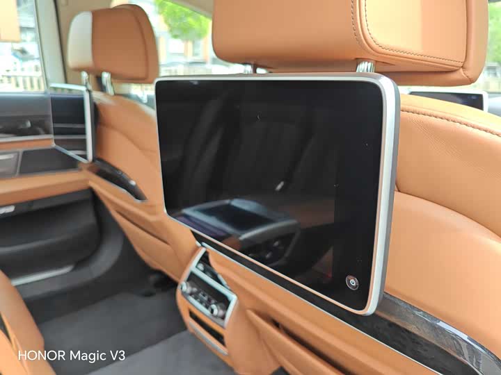 BMW 7-Series 2016 730 Li Luxury — фото 24
