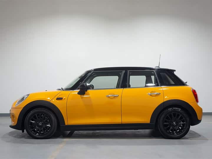 MINI Hatch — фото 16