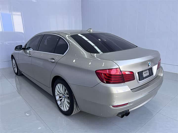 BMW 5 Series 525Li — фото 4