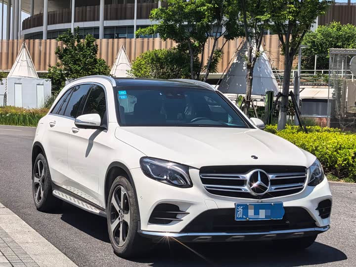 Mercedes-Benz GLC 2019 GLC 260 L 4 MATIC Luxury — фото 3