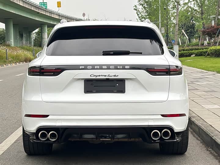 Porsche Cayenne 2019 Cayenne 3.0 T — фото 20