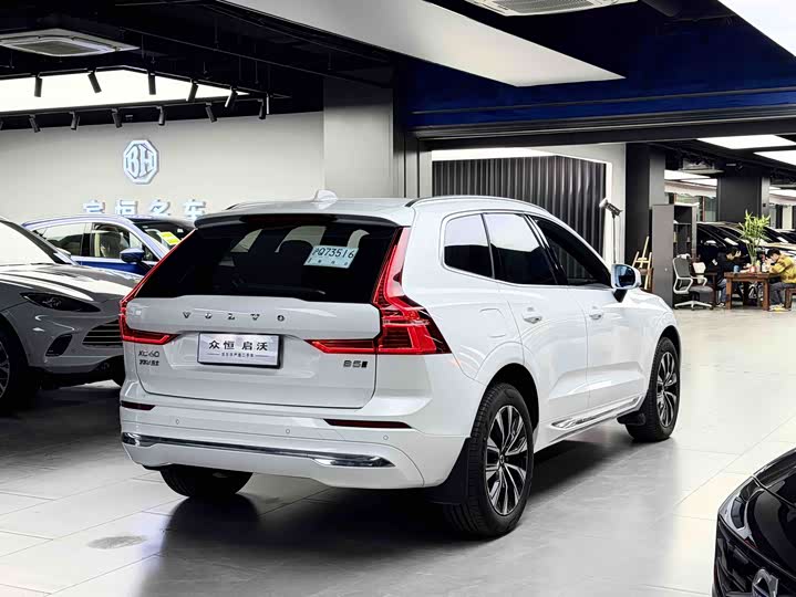 Volvo XC60 2024 B 5 4 WD — фото 19