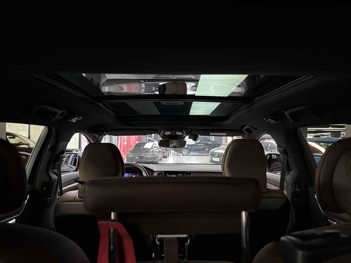 Volvo V90 2024 Cross Country B 5 AWD — фото 13
