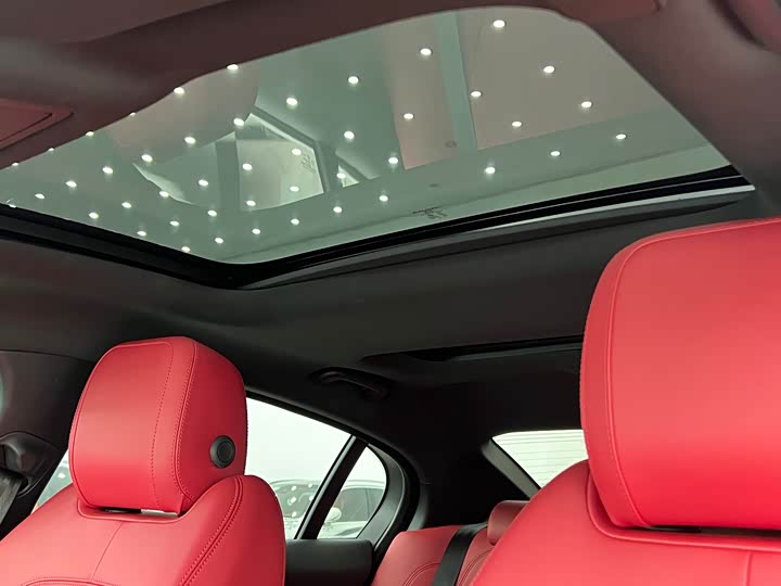Jaguar XEL 2022 2.0 T 250 PS R-DYNAMIC S — фото 12