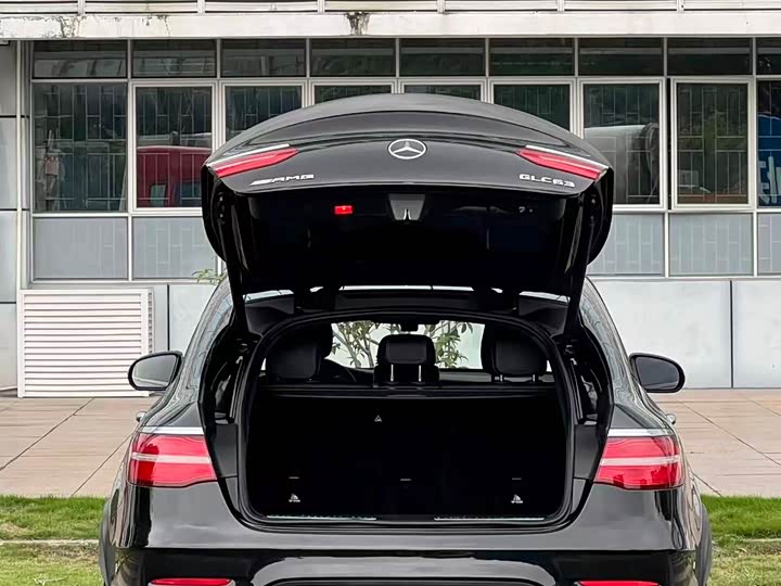 Mercedes-Benz GLC 2018 AMG GLC 63 4 MATIC+ SUV — фото 9