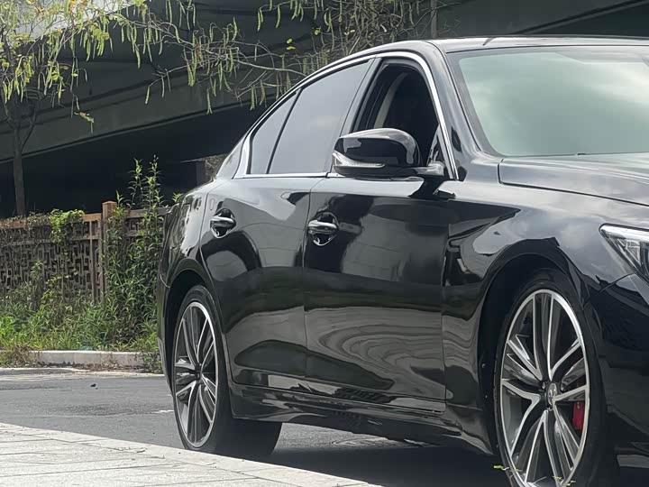 Infiniti Q50L 2015 2.0 T — фото 6