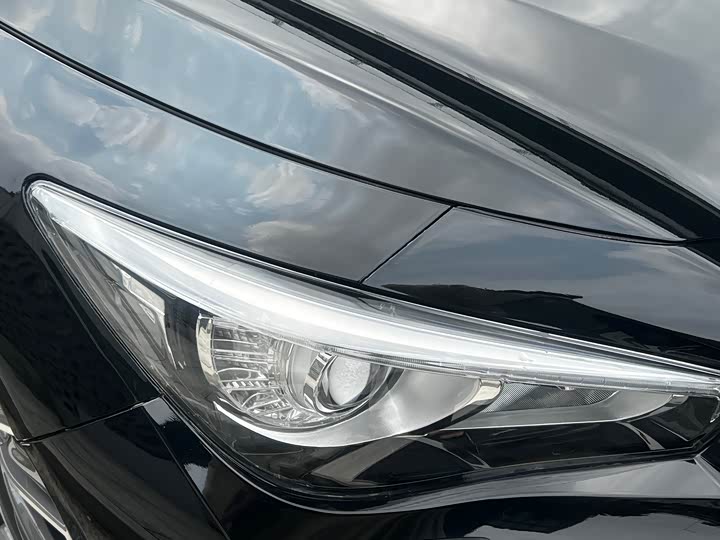 Infiniti Q50L 2015 2.0 T — фото 10