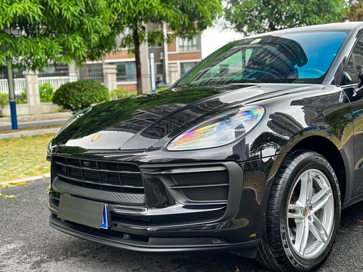 Porsche Macan 2023 Macan 2.0 T — фото 10