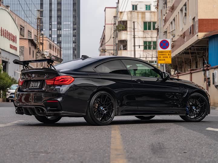 BMW M4 2017 M 4 — фото 3