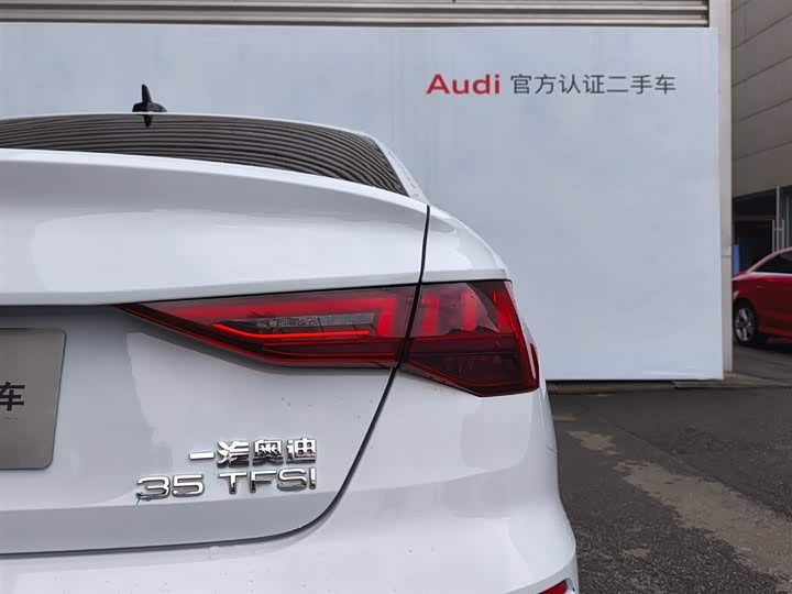 Audi A3 2024 A 3 L Limousine 35 TFSI Sport — фото 15