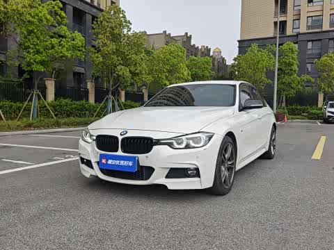 BMW 3-Series 2018 330i M — фото 16
