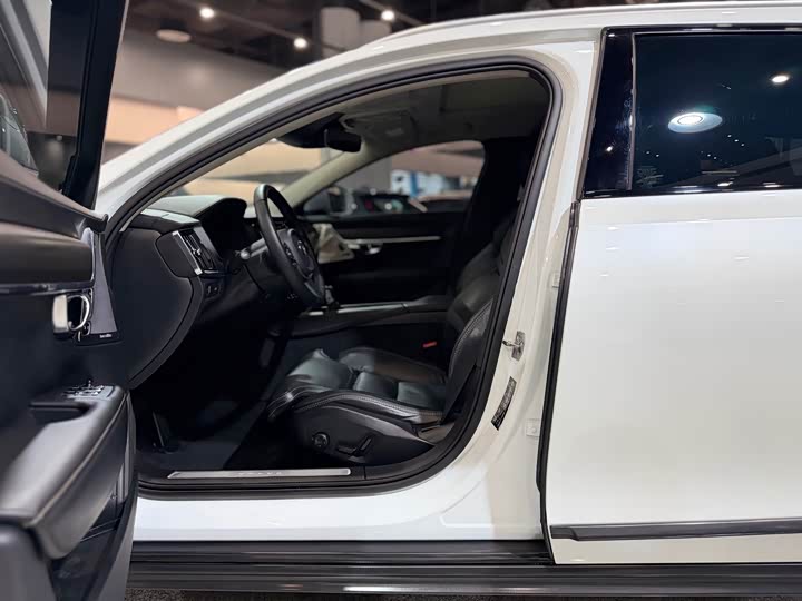 Volvo V90 2017 Cross Country T 5 AWD — фото 18