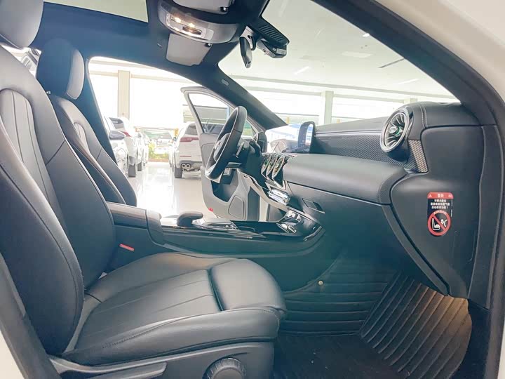 Mercedes-Benz A-Class 2022 A 200 L — фото 12