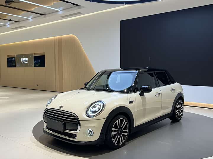 MINI Hatch — фото 1