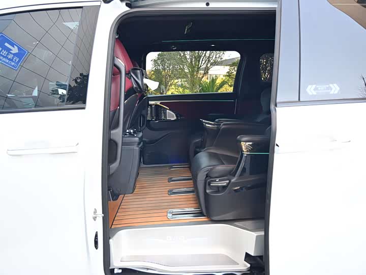 Trumpchi M8 2024 400 T — фото 9