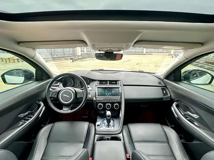 Jaguar E-PACE 2018 P 200 S V — фото 5