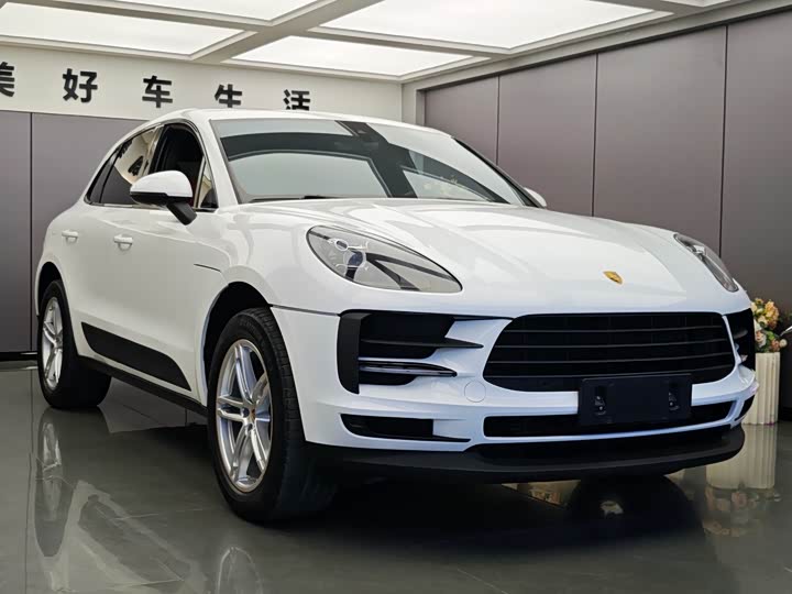 Porsche Macan 2020 Macan 2.0 T — фото 3