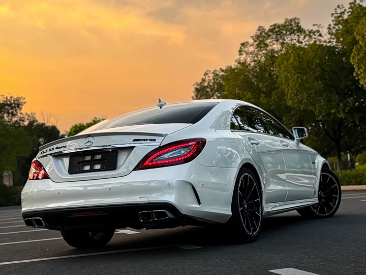 Mercedes-Benz CLS 2015 AMG CLS 63 4 MATIC — фото 2