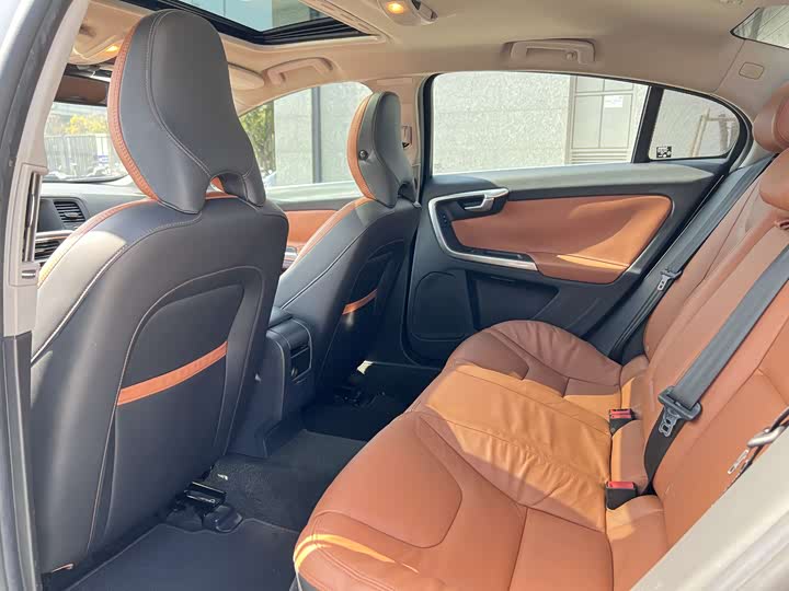 Volvo S60 2015 S 60 L 2.0 T — фото 11