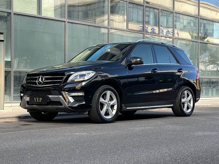 Mercedes-Benz M-Class 2015 ML 400 4 MATIC — фото 1