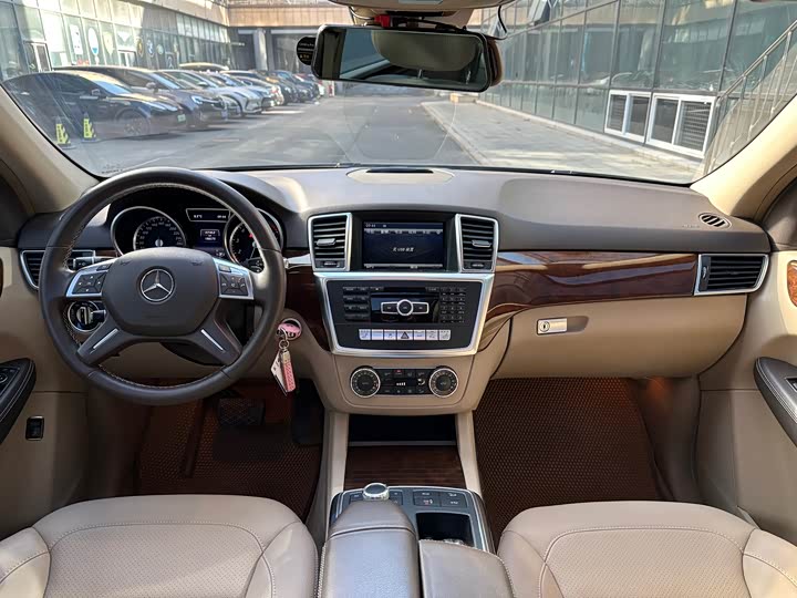 Mercedes-Benz M-Class 2015 ML 400 4 MATIC — фото 10