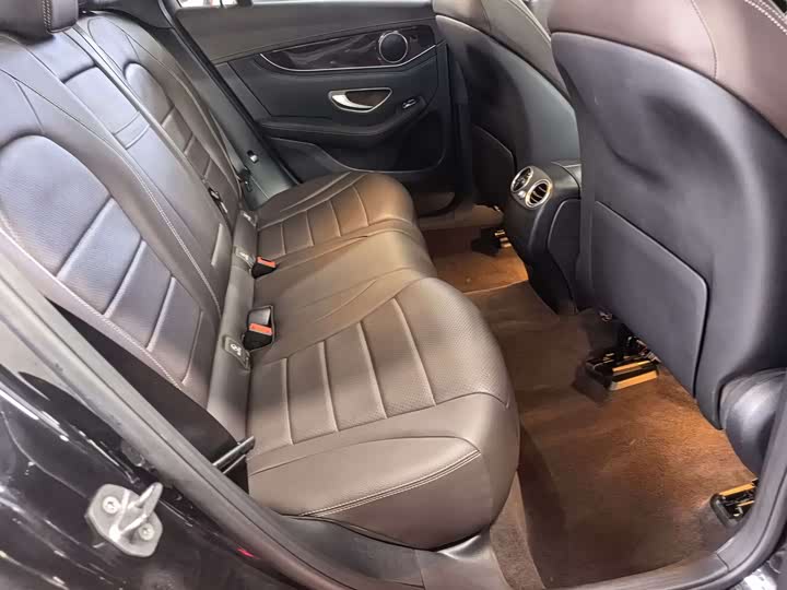 Mercedes-Benz GLC 2018 GLC 260 4 MATIC Luxury — фото 18