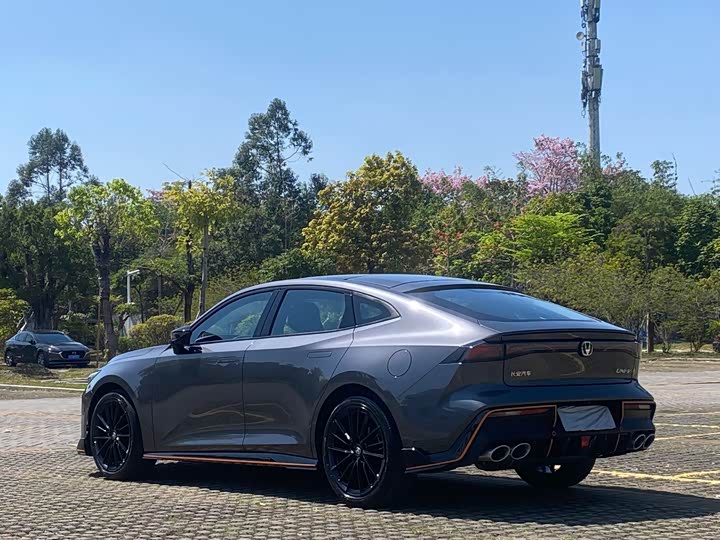 Changan UNI-V 2022 1.5 T — фото 22