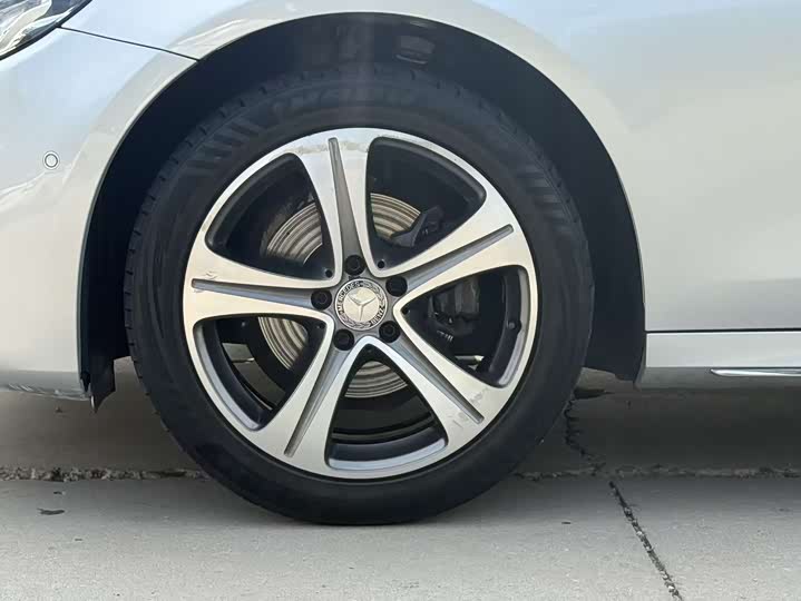 Mercedes-Benz E-Class 2016 E 200 L Sport — фото 8